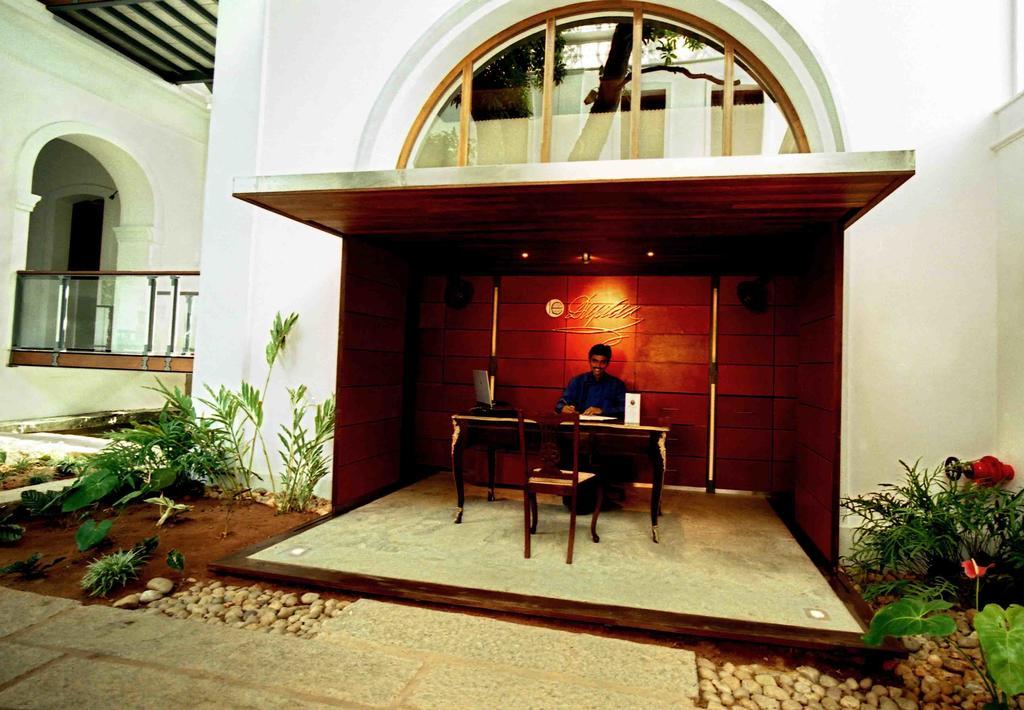 Le Dupleix Hotel Pondicherry Esterno foto